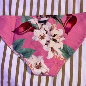 TRIANGL Swim Bottoms flower print